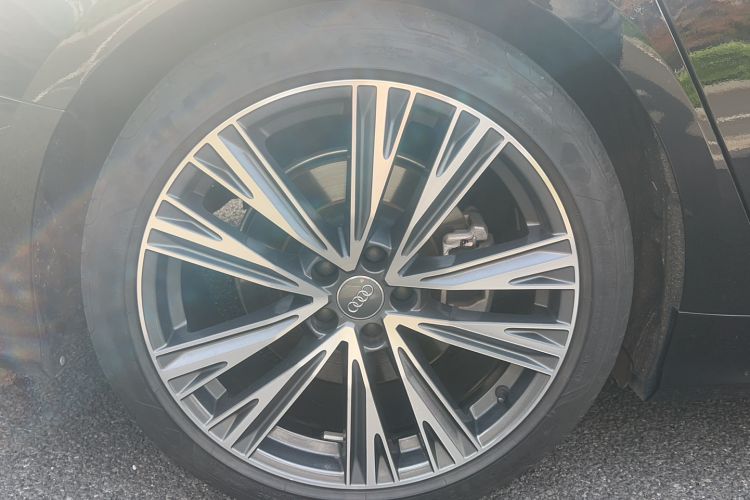 Used Audi A6L 2021 40 TFSI Luxury Dynamic Edition Right Rear Wheel Hub