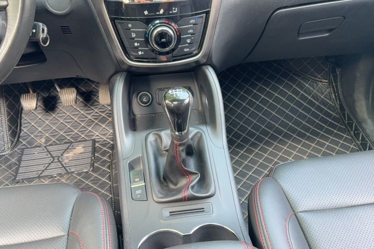 Used Changan CS75 2014 2.0L Manual Luxury Version China IV Standard
