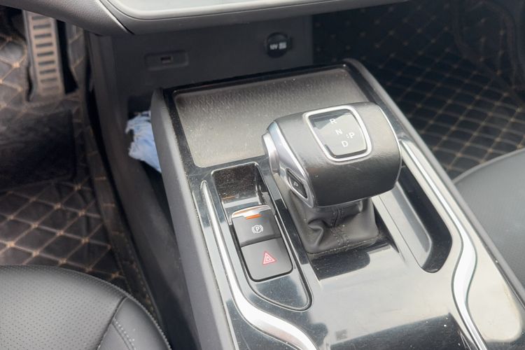 Used Hongqi E-QM5 2021 Charging Flagship Edition Gear Lever