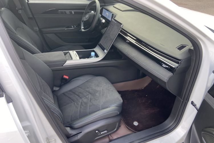 Used Geely Galaxy L6 2024 125km Creative Edition
