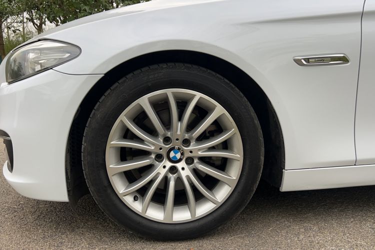 Used BMW 5 Series 2014 525Li Luxury Design Package
