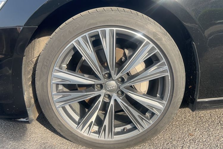 Used Audi A6L 2021 40 TFSI Luxury Dynamic Edition Left Front Wheel Hub