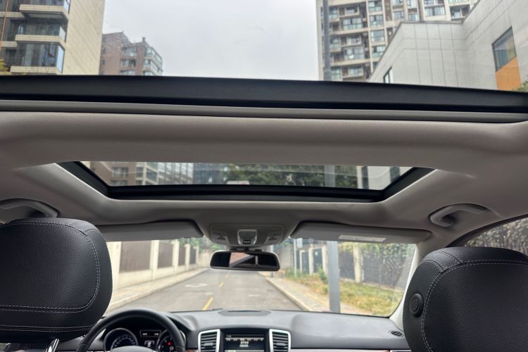 Used Mercedes-Benz M-Class 2014 ML 400 4MATIC Dynamic Model