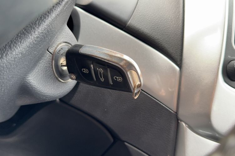 Used Geely Auto GX7 2015 Classic Edition 1.8L Manual Elite Model China V Standard