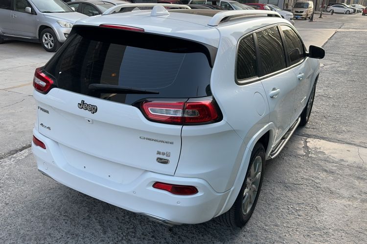 Used Jeep Cherokee 2017 2.4L Excellence Edition