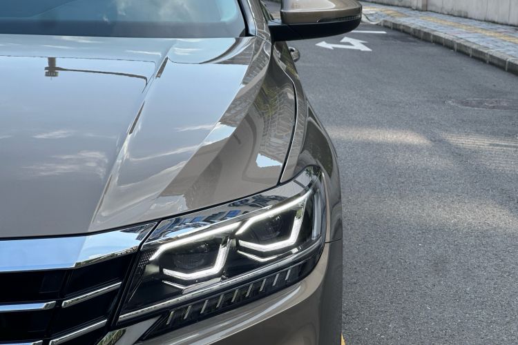 Used Volkswagen Passat 2020 Revised Version 330TSI Luxury Edition China VI Standard