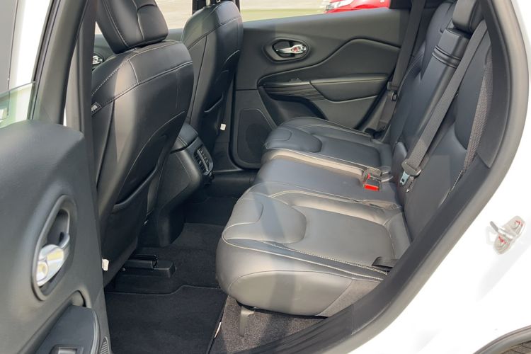 Used Jeep Cherokee 2016 2.4L Leading Smart Version