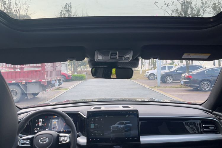 Used GAC Trumpchi GS8 2022 Linghang Series 2.0 TGDI Two-Wheel-Drive Luxury Smart Connectivity Version (7 Seats)
