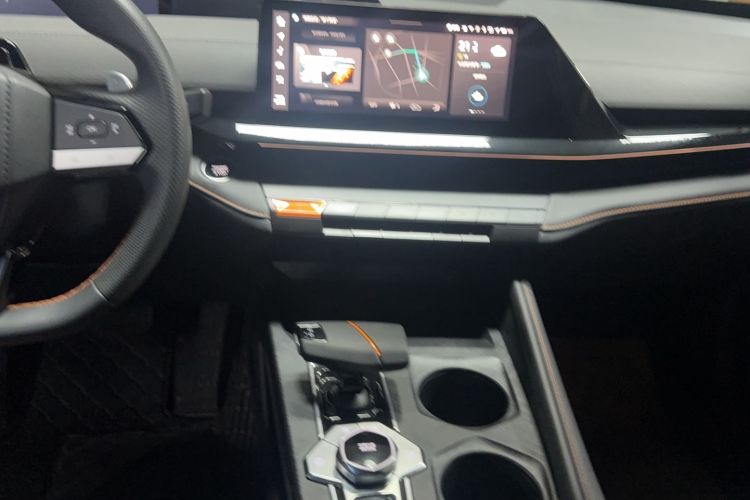 Used CHANGAN UNI-V 2024 1.5T Smart Navigation Version Audio And AC Panel