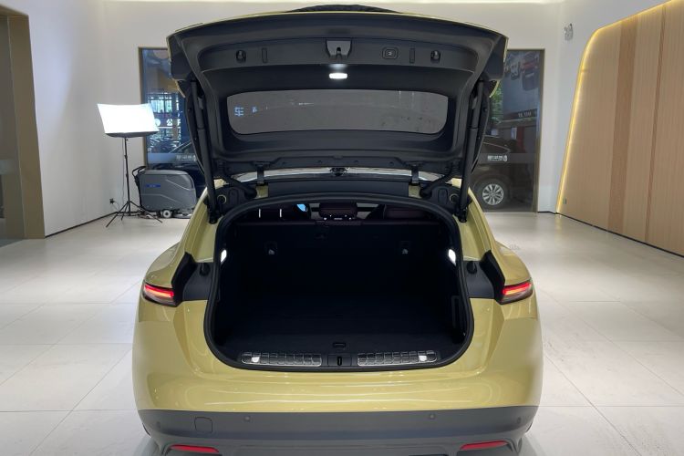 Used Nio ET5T 2023 75 kWh Touring