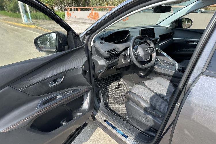 Used Peugeot 5008 2017 380THP 5-Seater Elite Edition