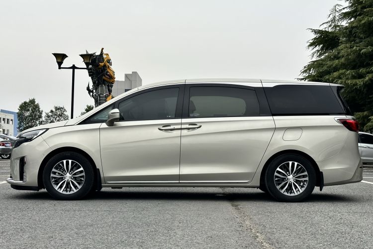 Used Buick GL8 2023 ES Lu Zun Deluxe Model
