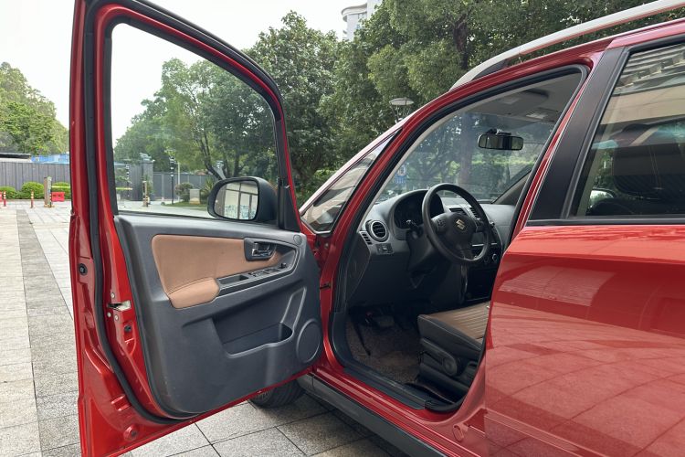 Used Suzuki SX4 2013 1.6L Automatic CoolRide Model
