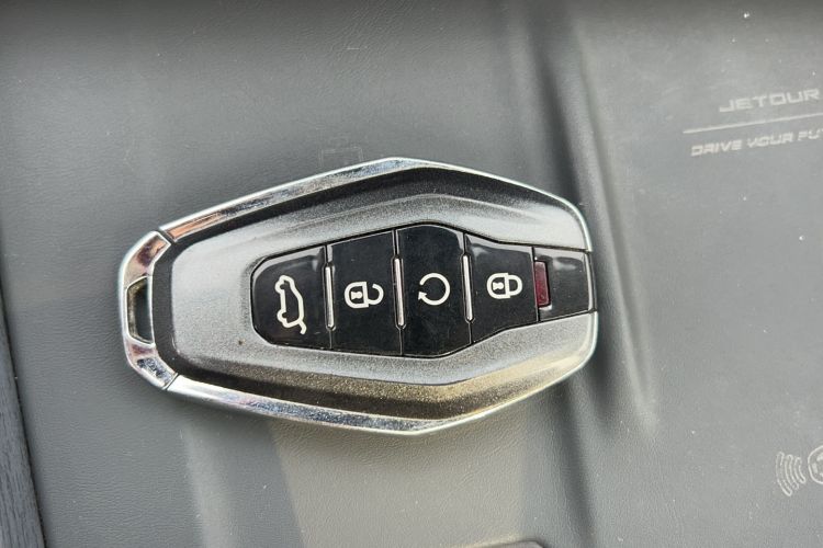 Used JETOUR X90 PRO 2024 2.0T DCT Luxury Edition 5 Seats
