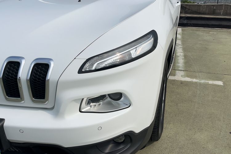 Used Jeep Cherokee 2016 2.4L Leading Smart Version