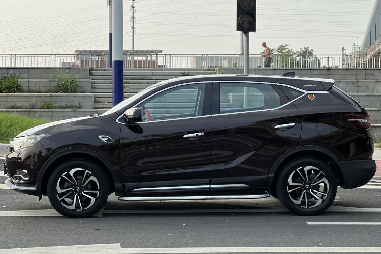 Used Soueast DX7 2018 Prime 1.5T Automatic Luxury Model China V Standard
