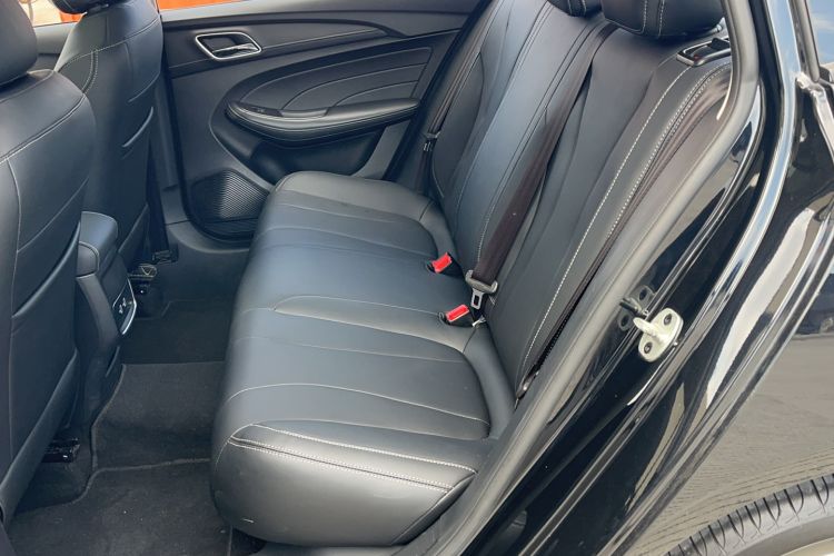 Used Roewe i5 2020 1.5L Automatic 4G Connected Linghao Edition
