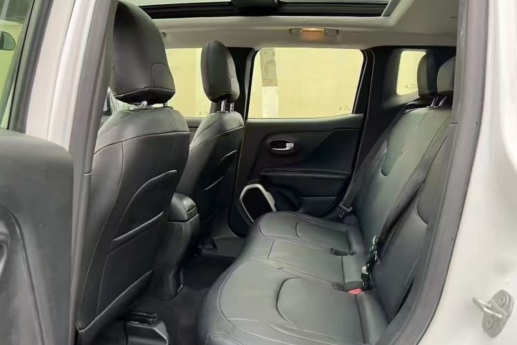 Used Jeep Renegade 2017 180T Automatic High-Energy Version