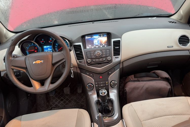 Used Chevrolet Cruze 2015 1.5L Classic SE MT