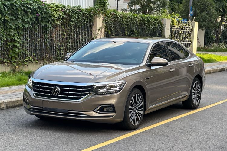 Used Volkswagen Passat 2020 Revised Version 330TSI Luxury Edition China VI Standard