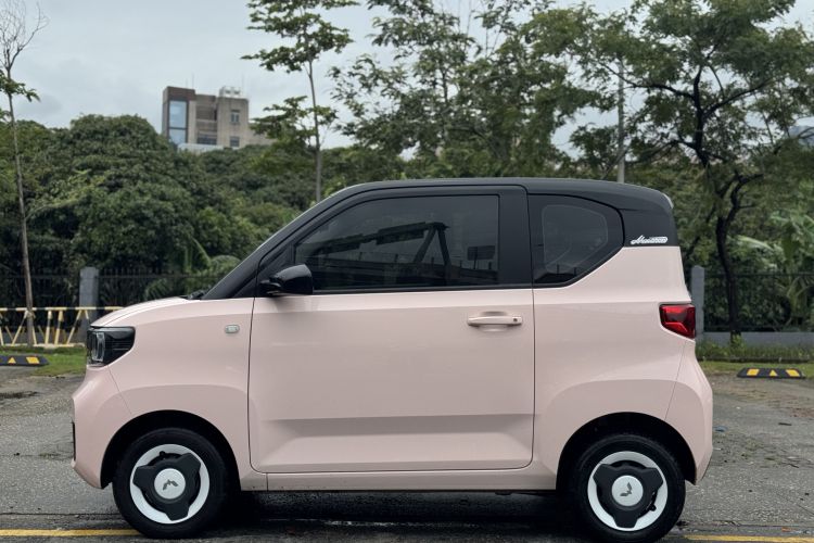 Used Wuling Hongguang MINIEV 2022 Macaron Premium Model – Lithium Iron Phosphate