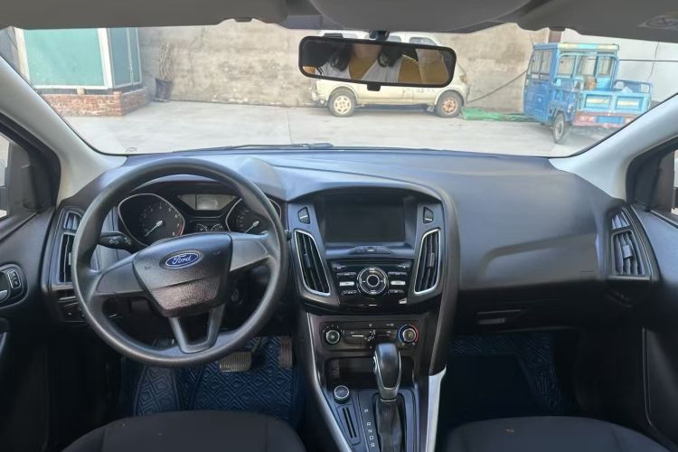 Used Ford Focus 2018 Hatchback Classic 1.6L Automatic Comfort Plus SmartDrive Edition
