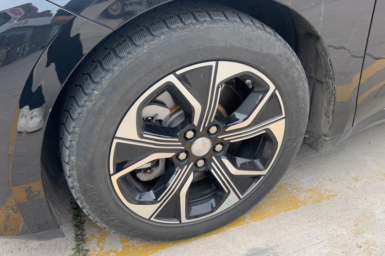 Used Hongqi E-QM5 2021 Charging Flagship Edition Left Front Wheel Hub