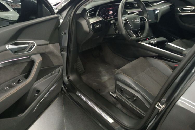 Used Audi e-tron 2021 50 quattro Prestige Edition