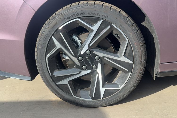 Used Lynk & Co 07 2026 Model 126 Long-Range Ultra H7 Right Rear Wheel Hub