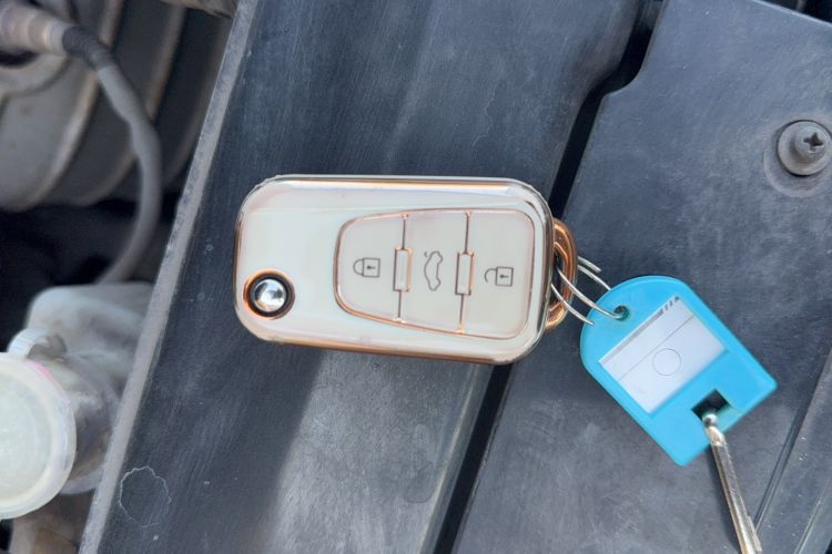 Used Roewe 350 2015 1.5L Automatic Luxury Sunroof Edition
