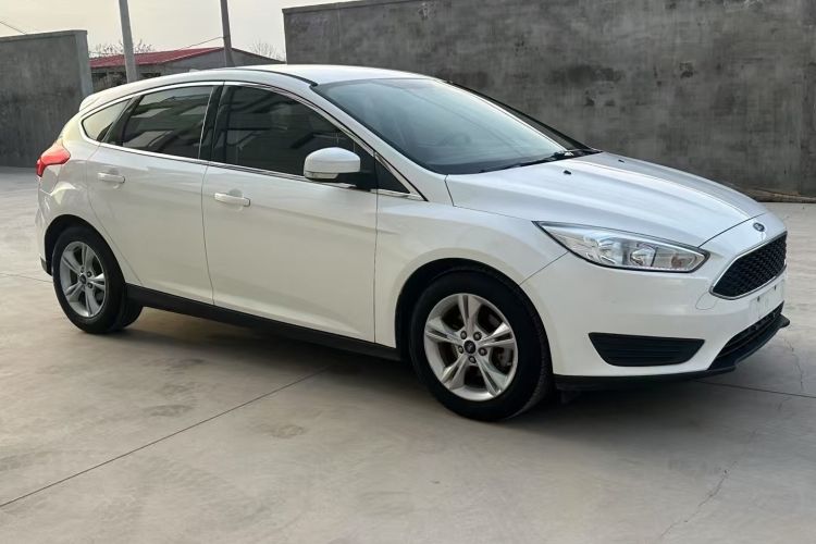 Used Ford Focus 2018 Hatchback Classic 1.6L Automatic Comfort Plus SmartDrive Edition
