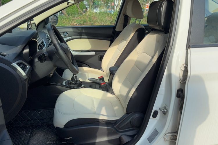 Used Changan Alsvin V7 2016 1.0T Manual Jingchi Elite Model
