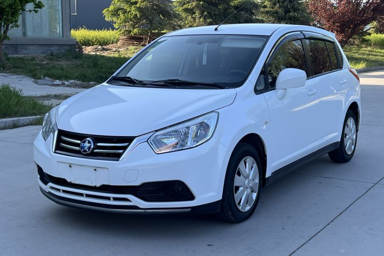 Used Venucia R50 2015 1.6L Manual Fashion Edition