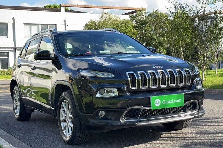 Used Jeep Cherokee 2016 2.4L Professional Edition