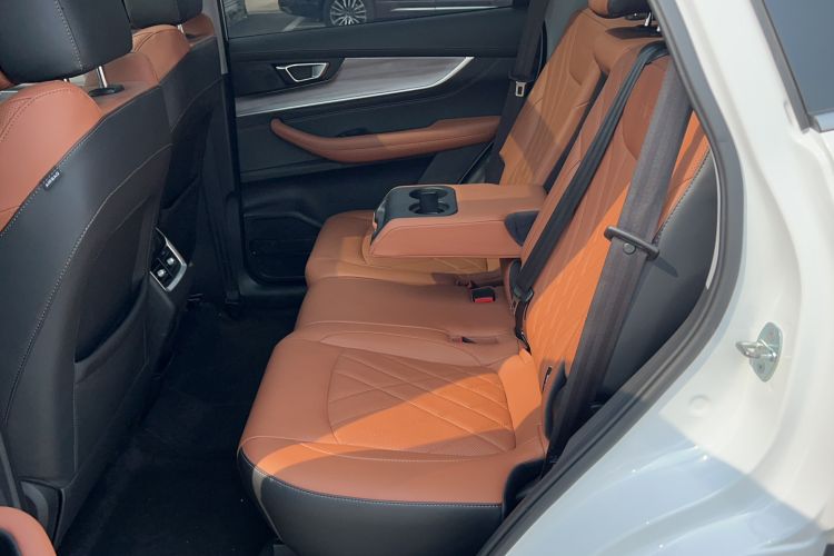 Used Chery Tiggo 8 PLUS 2022 290TGDI DCT Luxury Edition+