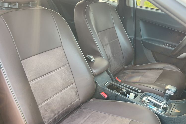 Used MG 5 2014 1.5T Automatic Luxury Model
