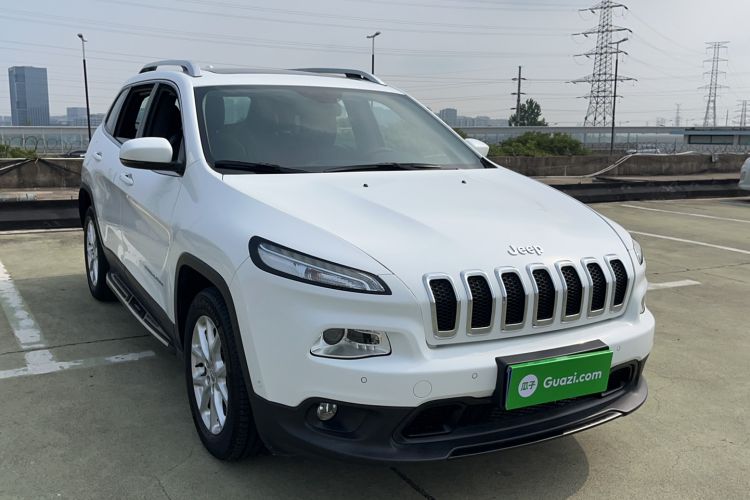 Used Jeep Cherokee 2016 2.4L Leading Smart Version