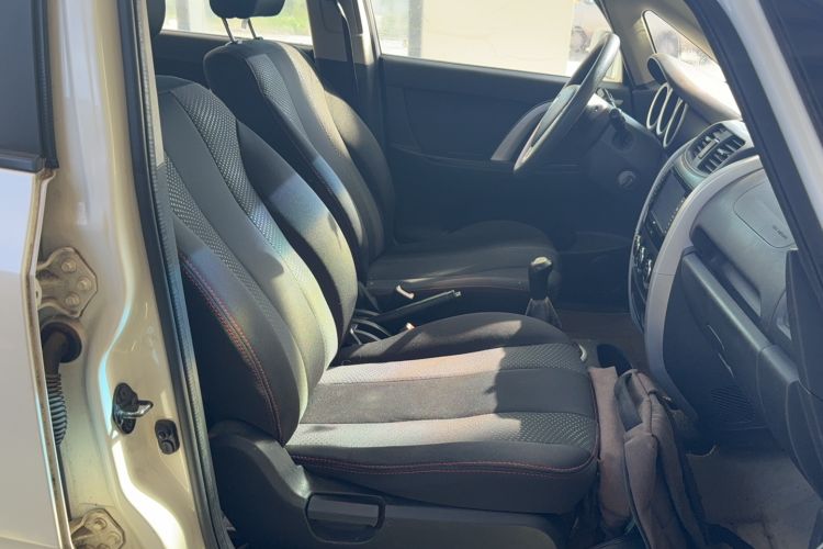 Used Changan CX20 2014 1.4L Manual Sunroof Navigation Version – China IV Standard
