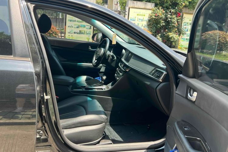 Used Kia K5 2016 1.6T Automatic LUX
