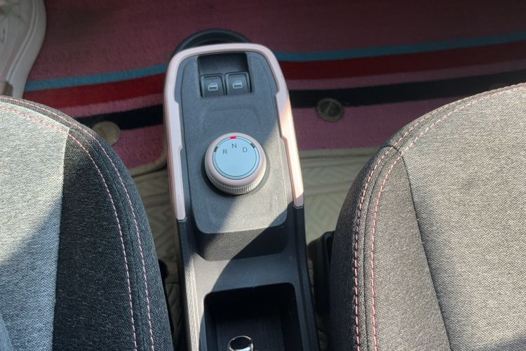 Used Chery New Energy QQ Ice Cream 2022 120km Conical Shape Lithium Iron Phosphate