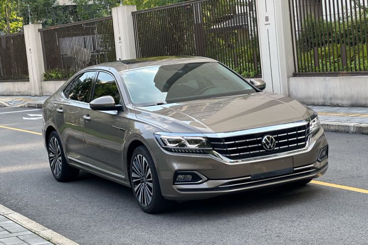 Used Volkswagen Passat 2020 Revised Version 330TSI Luxury Edition China VI Standard