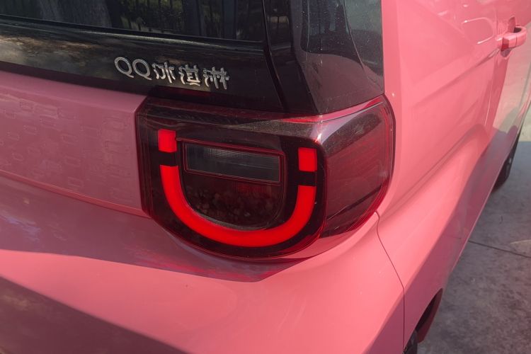 Used Chery New Energy QQ Ice Cream 2022 120km Conical Shape Lithium Iron Phosphate