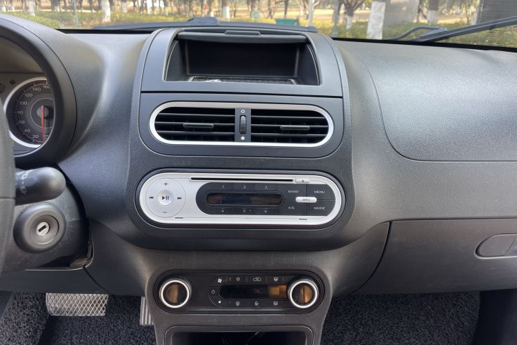 Used MG 3SW 2015 1.5L AMT Elite Model
