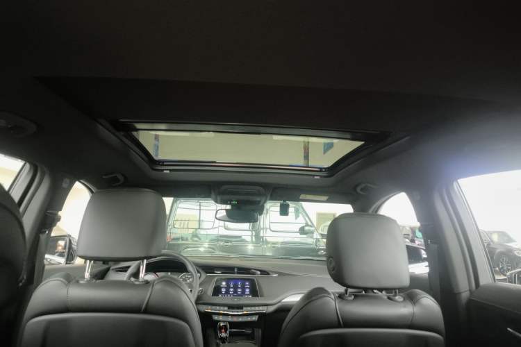 Used Cadillac XT4 2022 28T Two-Wheel Drive Prestige Version
