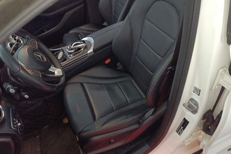 Used Mercedes-Benz GLC 2017 GLC 300 4MATIC Sport Edition
