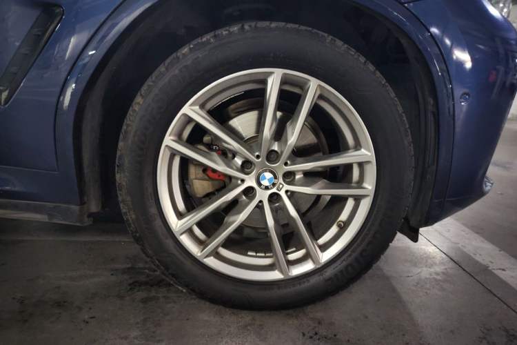 Used BMW X3 2020 xDrive25i M Sport Package Right Front Wheel Hub