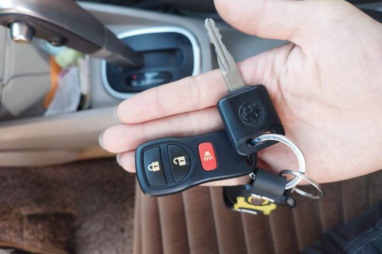 Used Venucia R50 2015 1.6L Automatic Version with Beidou Navigation Vehicle Key