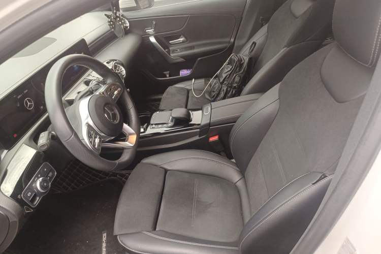 Used Mercedes-Benz A-Class 2022 Second Facelift A 200 L Sport Sedan Fashion Version