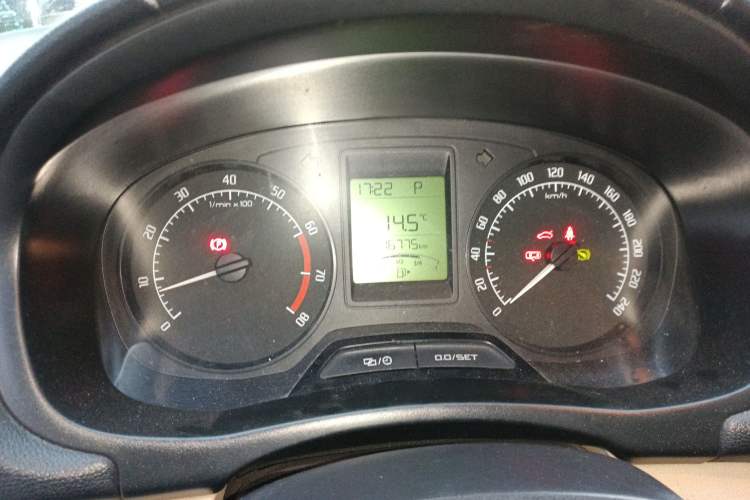 Used Skoda Fabia 2014 1.4L Automatic Crystal Edition