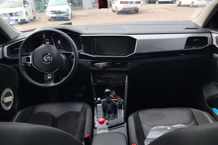 Used Volkswagen Tayron 2020 330TSI Two-Wheel Drive Luxury Smart Connectivity Version Center Console